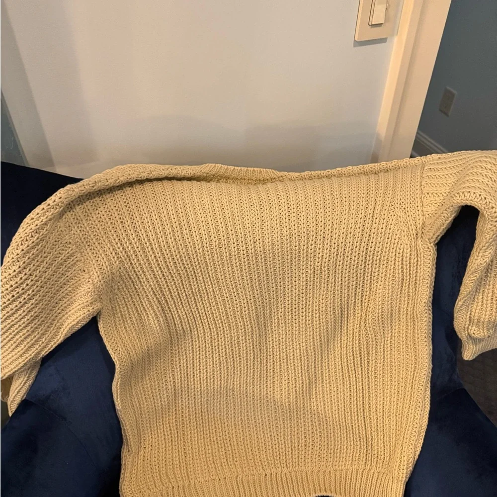Jenni Kayne Cream Cotton Cabin V-Neck Sweater - Picture 7 of 7